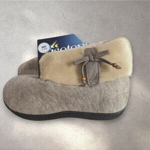 NWT Isotoner Memory Foam Microsuede Fur Cold Weather Boots Size: 7.5-8 (Medium)